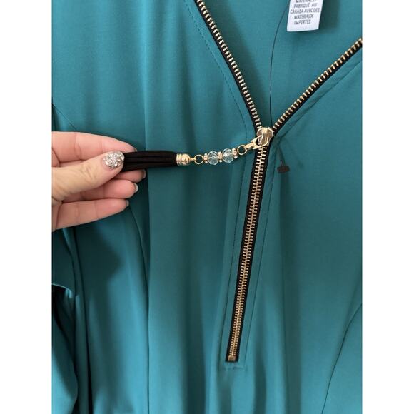 Joseph Ribkoff Greenery V-Neck Pleated Satin Peplum Top 251037 Size 18 - Picture 6 of 7